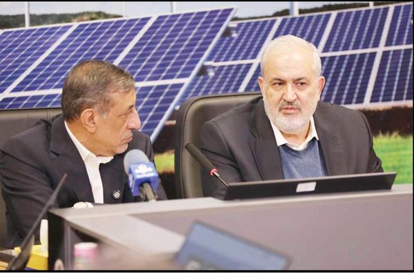 
رانت دولتی با نصب پنل‌های خورشیدی؟