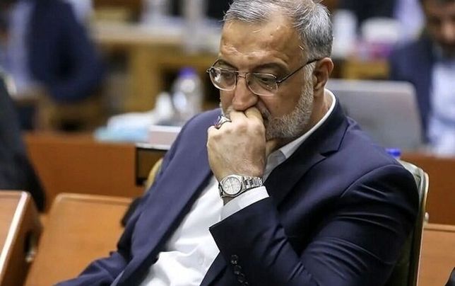 
اقراریان: منابع صرف «حکمرانی نمایشی» و تبلیغات شخصی می‌شود